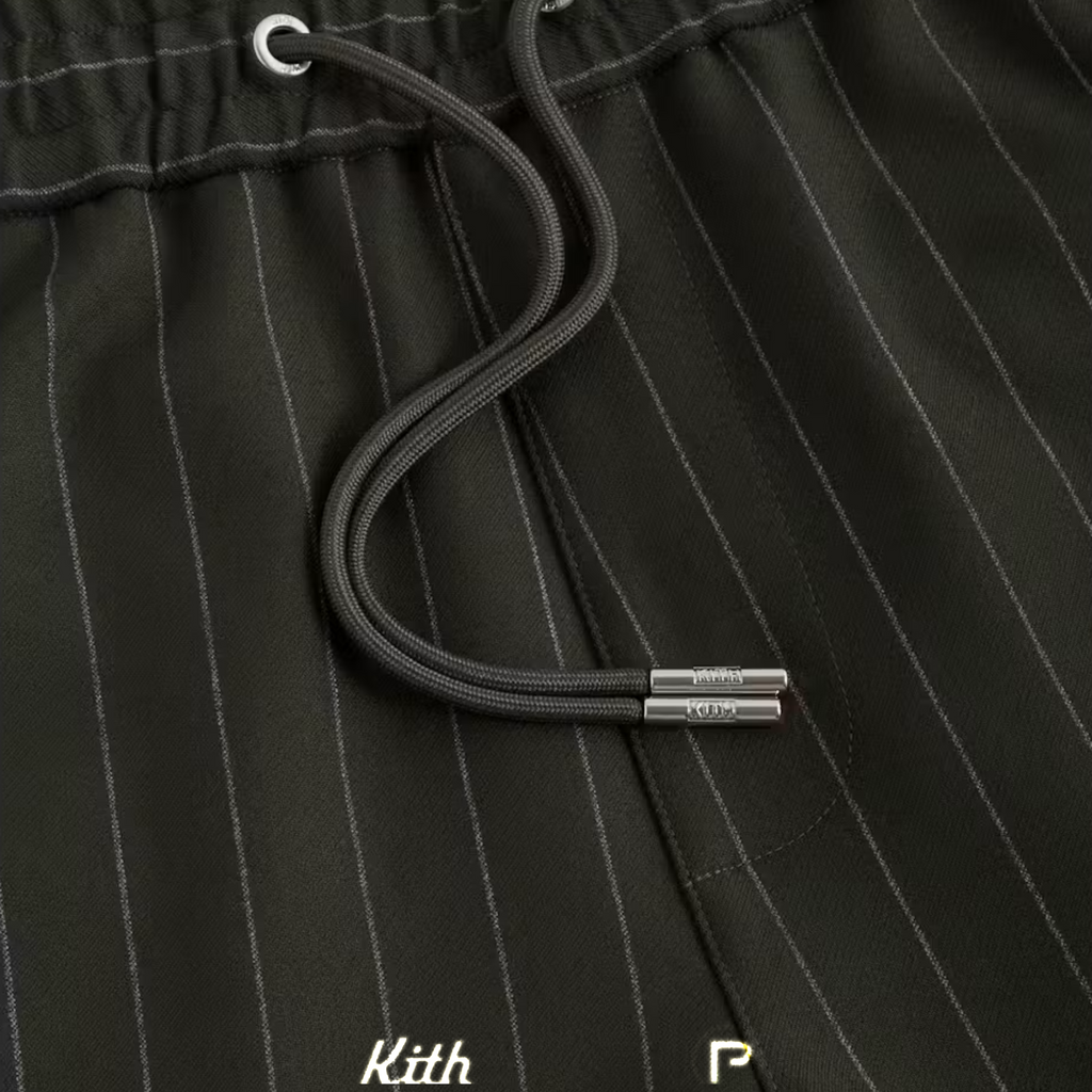 Kith Double Weave Pinstripe Short Stadium 2024 (USED)