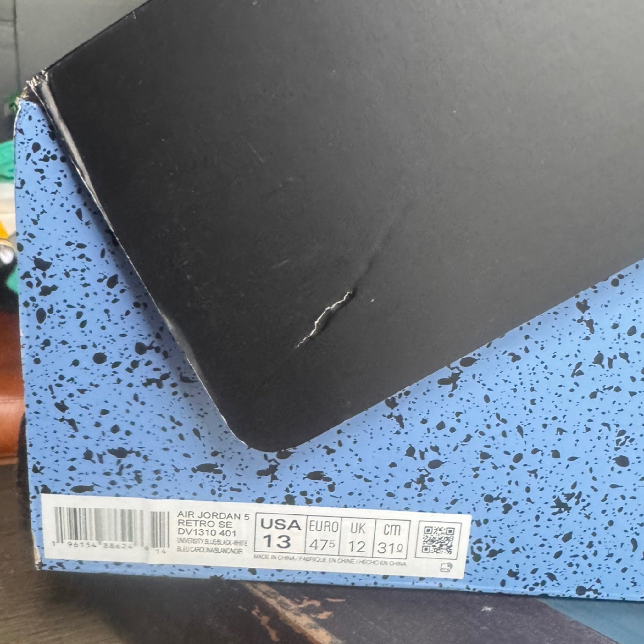 Air Jordan 5 Retro SE UNC 2023 (NEW-)