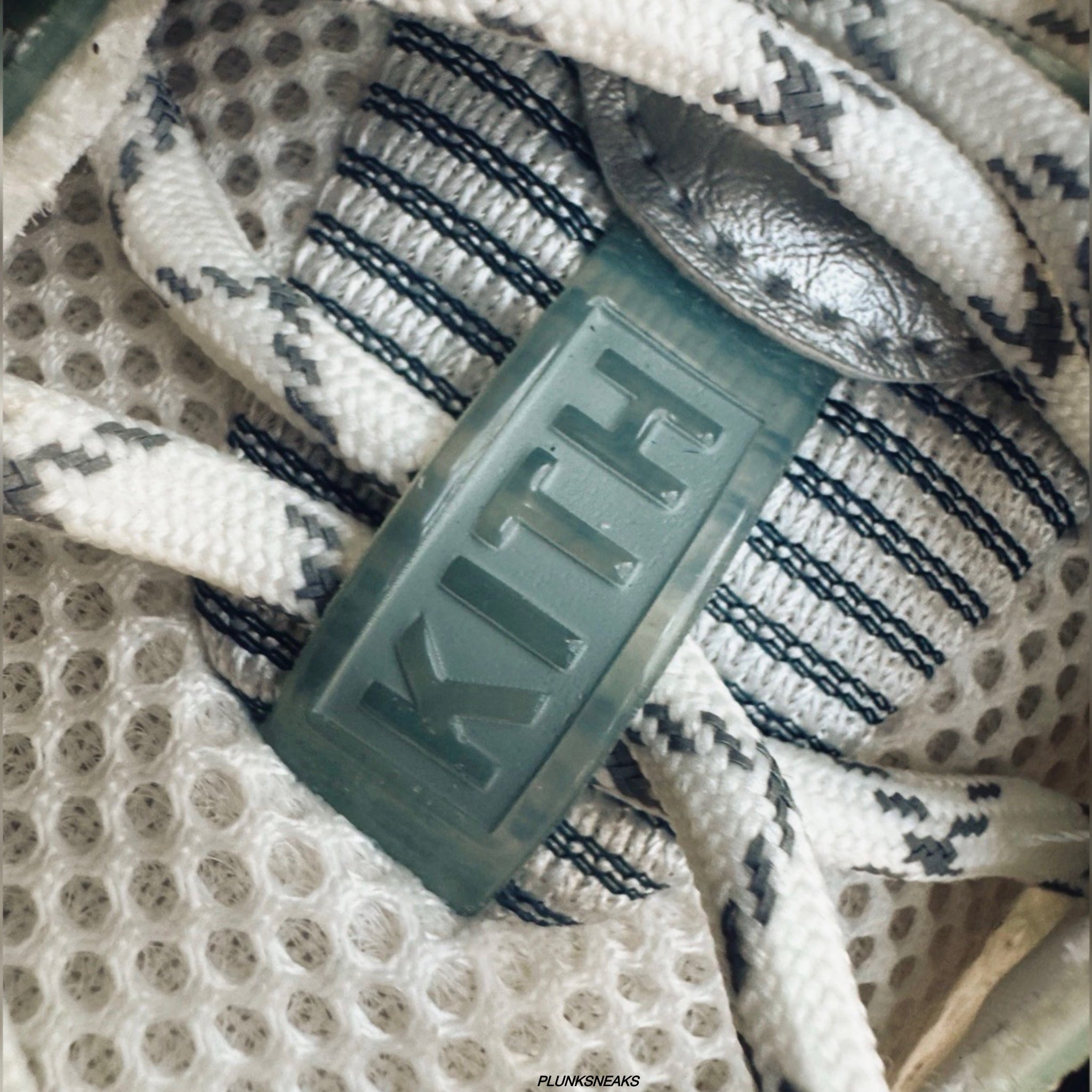 Kith ASICS GEL-KAYANO 12.1 Sage Cream (USED)