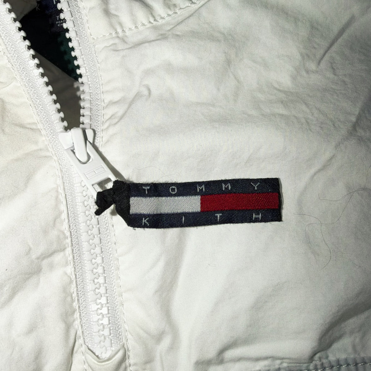 Kith x Tommy Hilfiger Stripe Woven Pullover Jacket White Grey 2019 (USED)