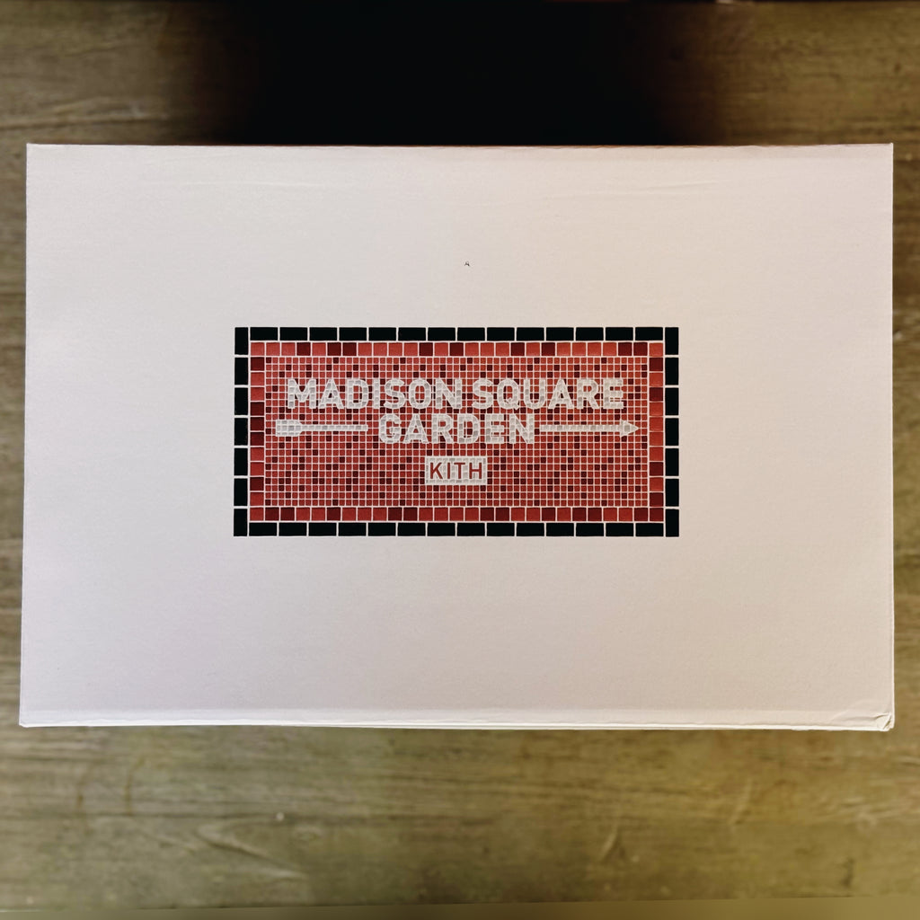 Kith New Balance 990v6 MiUSA Madison Square Garden Knicks 2023 (USED)