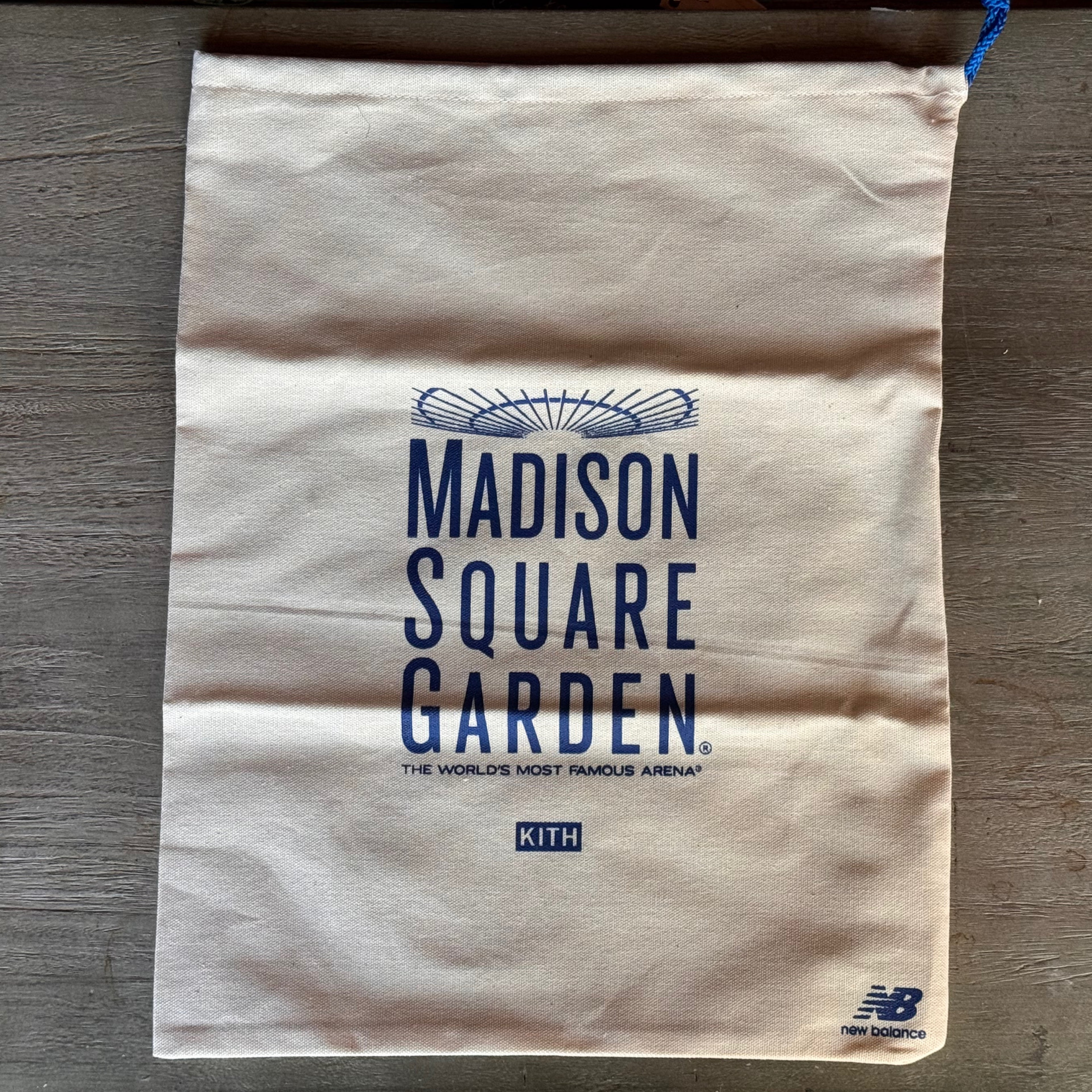 Kith New Balance 990v6 MiUSA Madison Square Garden Knicks 2023 (USED)