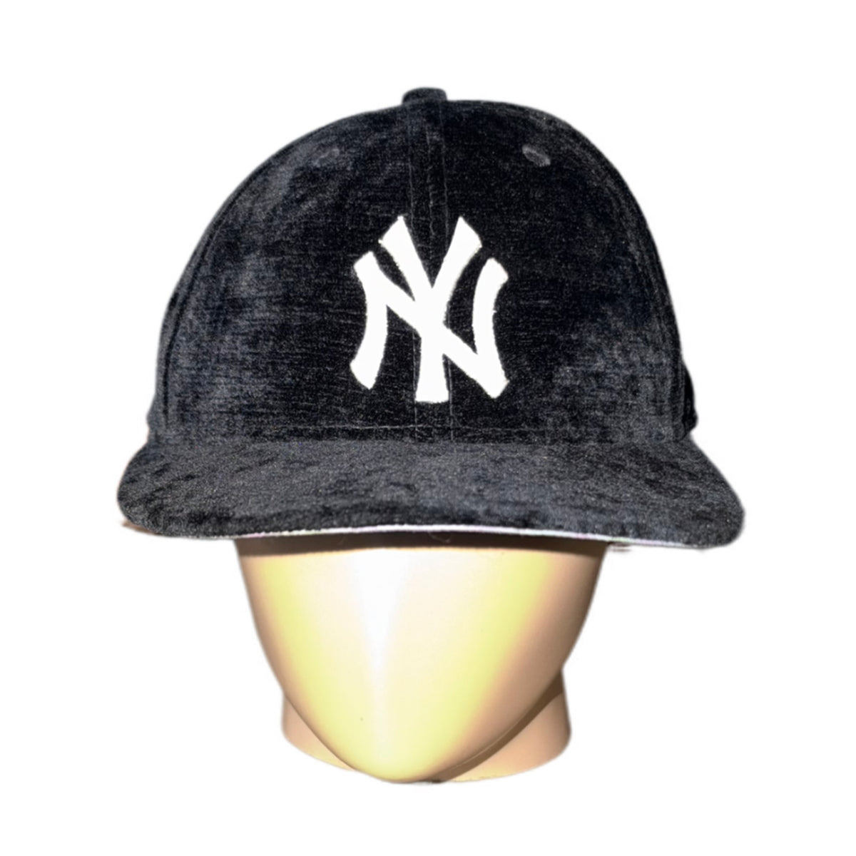 Kith New Era New York Yankees 10th Anniversary Velvet Fitted Hat Black 2021 (USED)