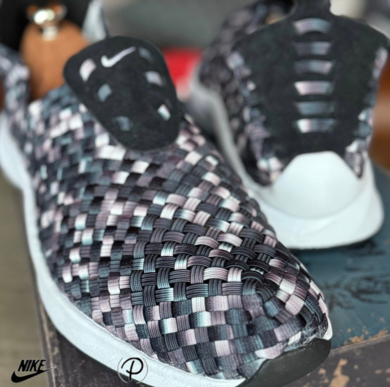 Nike Air Woven Premium Black White 2017 (USED)