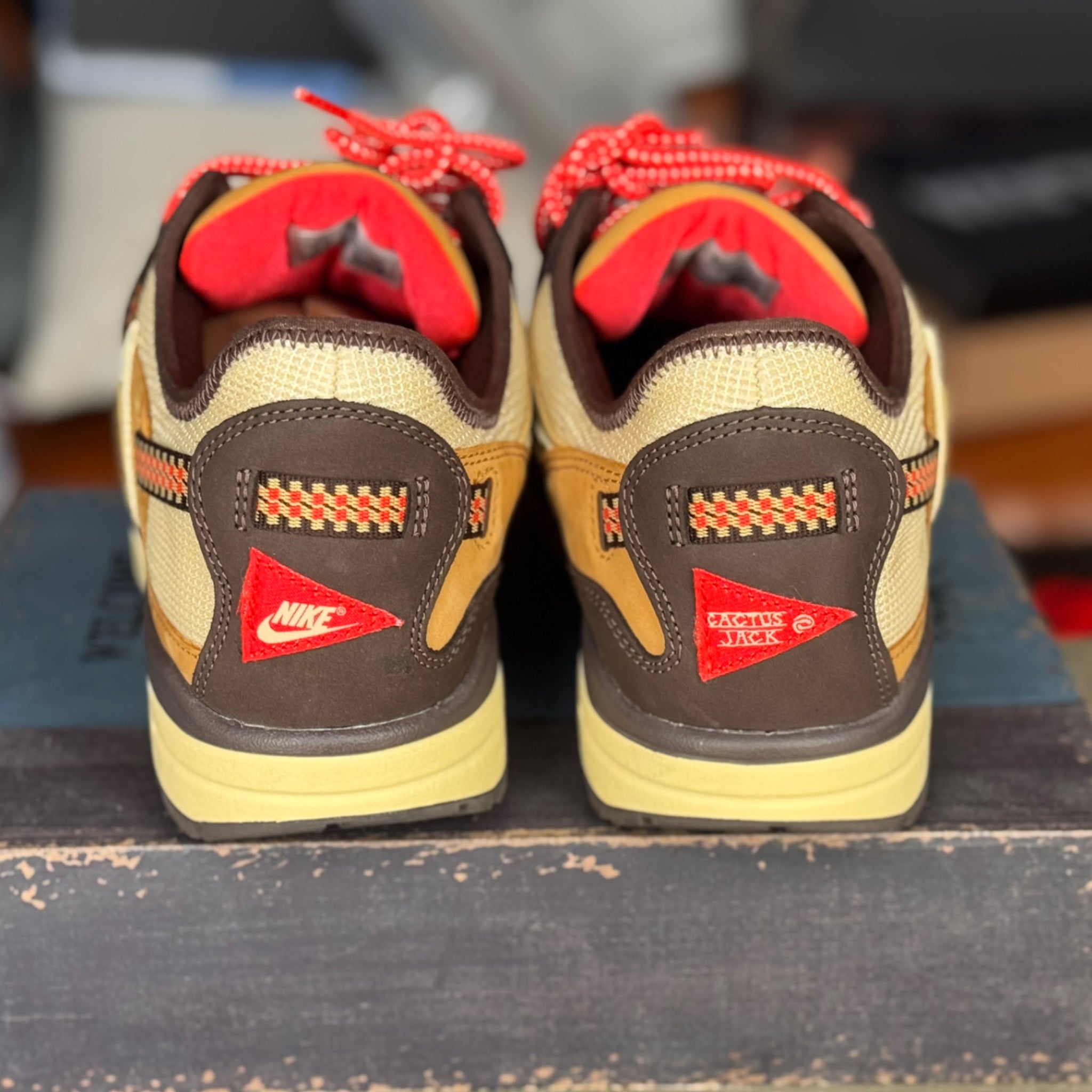Travis Scott Nike Air Max 1 Baroque Brown 2022 (USED)