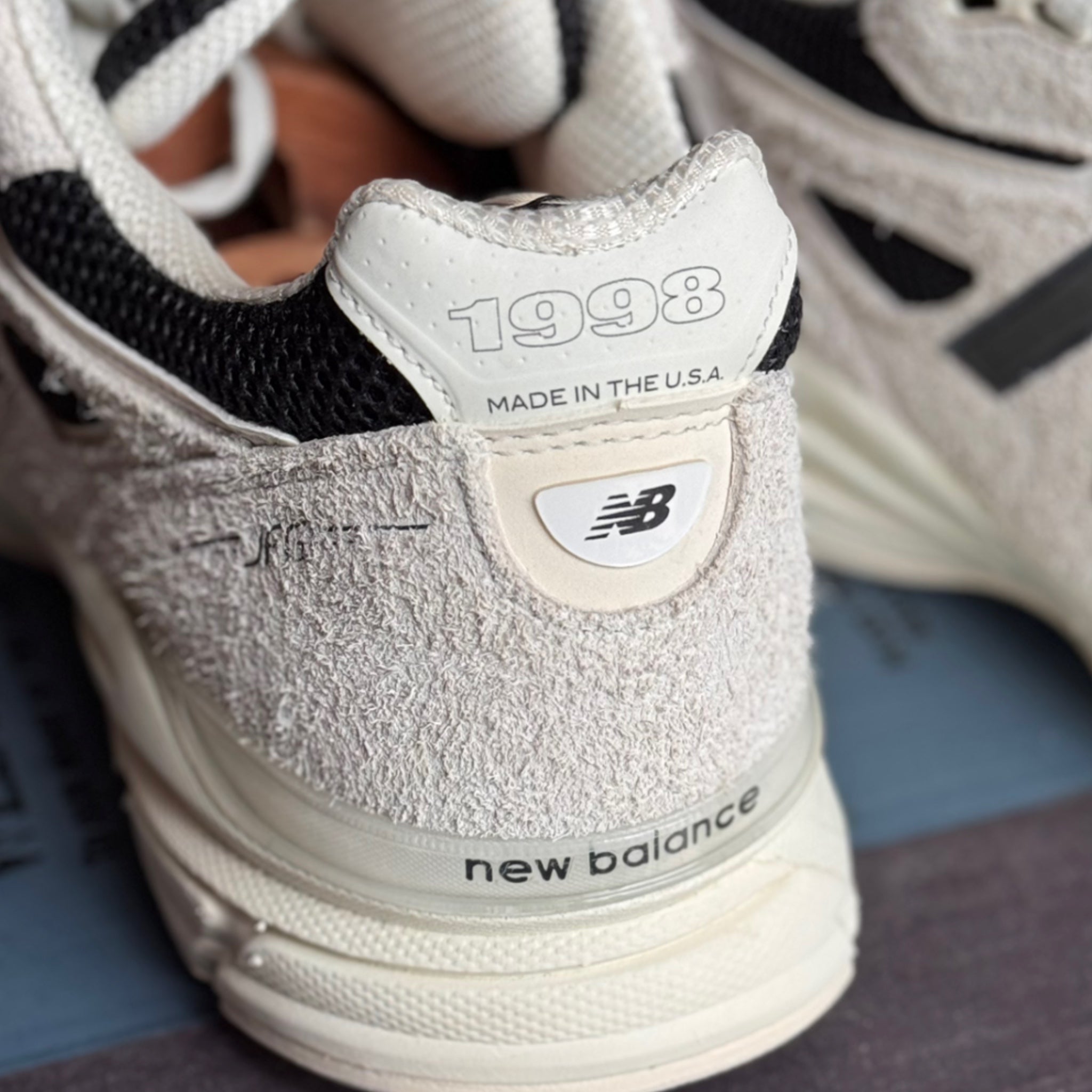 Joe Freshgoods New Balance 990v4 MiUSA 1998 Pack Intro 2023 (USED)