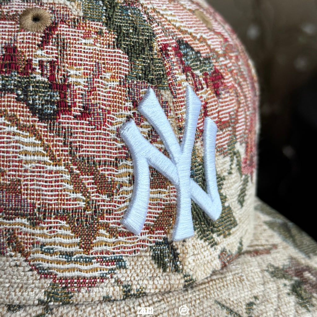 Kith x New Era For New York Yankees Tapestry Floral Waldorf Low Profile Cap 'Highland' 2022 (USED)