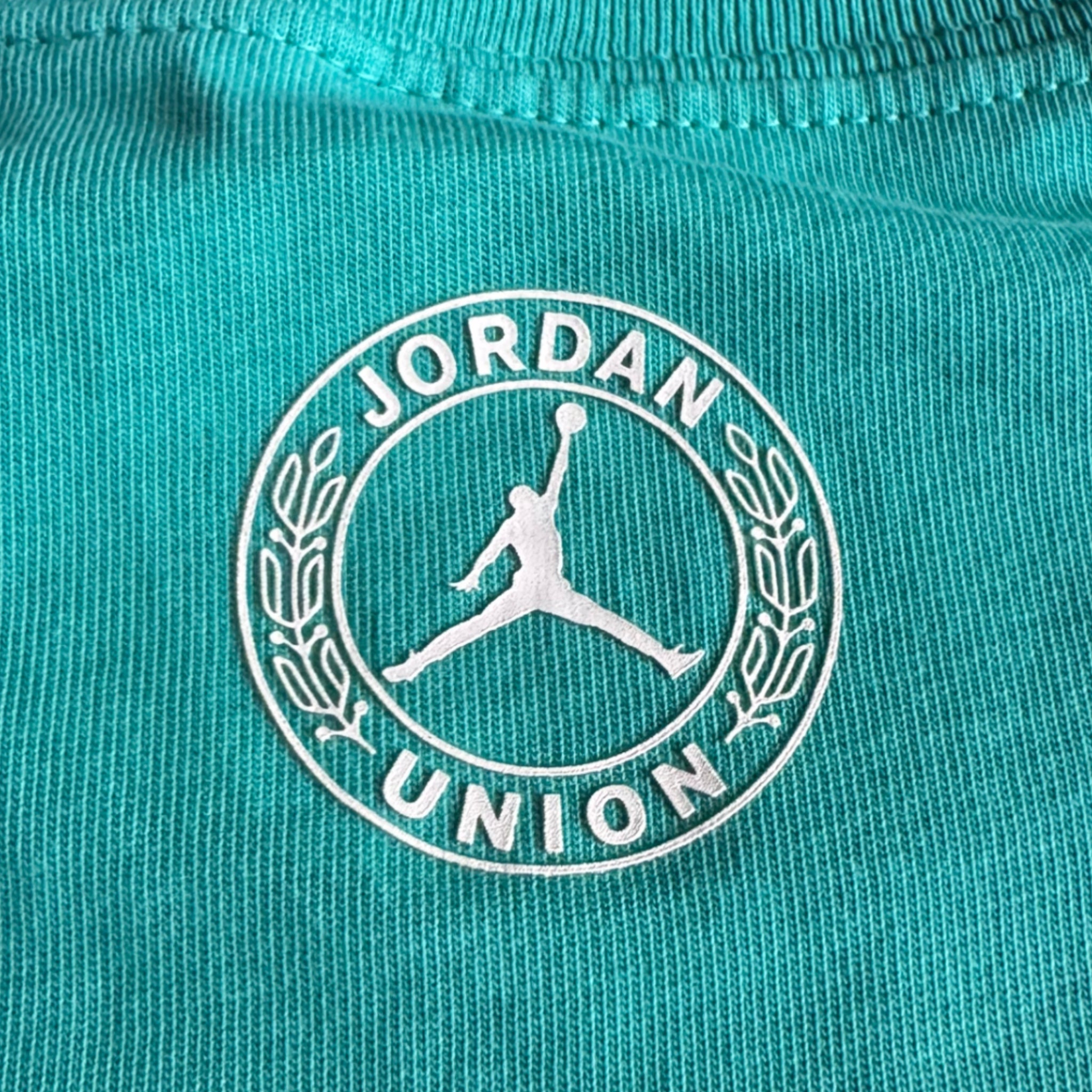 Air Jordan 1 KO x Union LA Long-Sleeve Tee Kinetic Green/Coconut Milk (USED)