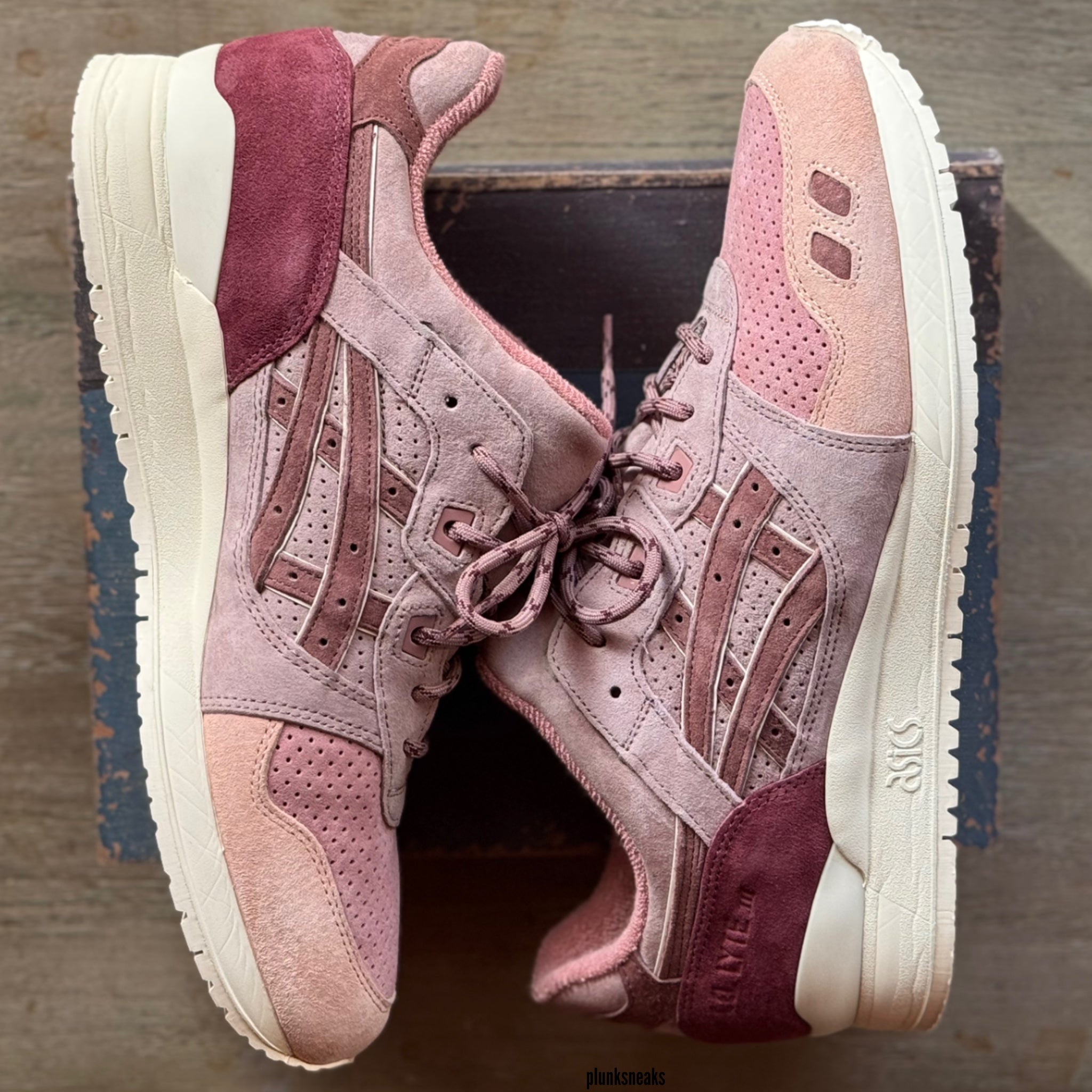 Kith Ronnie Fieg ASICS Gel Lyte 3 '07 By Invitation Only 2023 (USED)