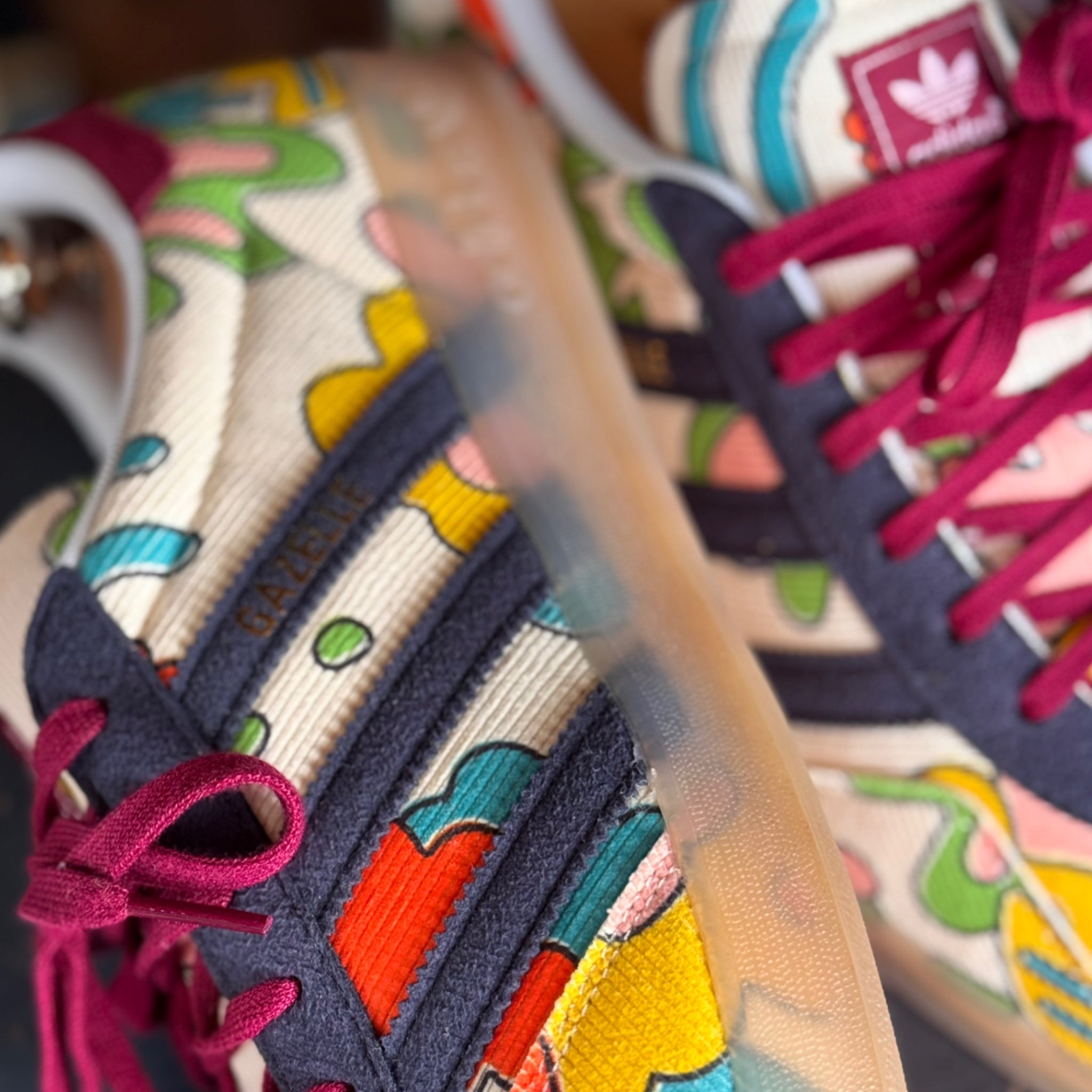 Sean Wotherspoon adidas Gazelle Indoor Kaleidoscopic Lens 2023 (USED)