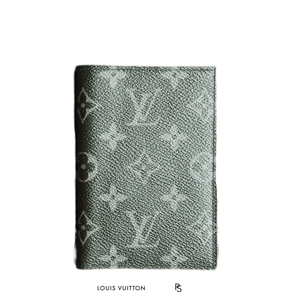 Louis Vuitton Monogram Eclipse Passport Cover 2017 (USED)