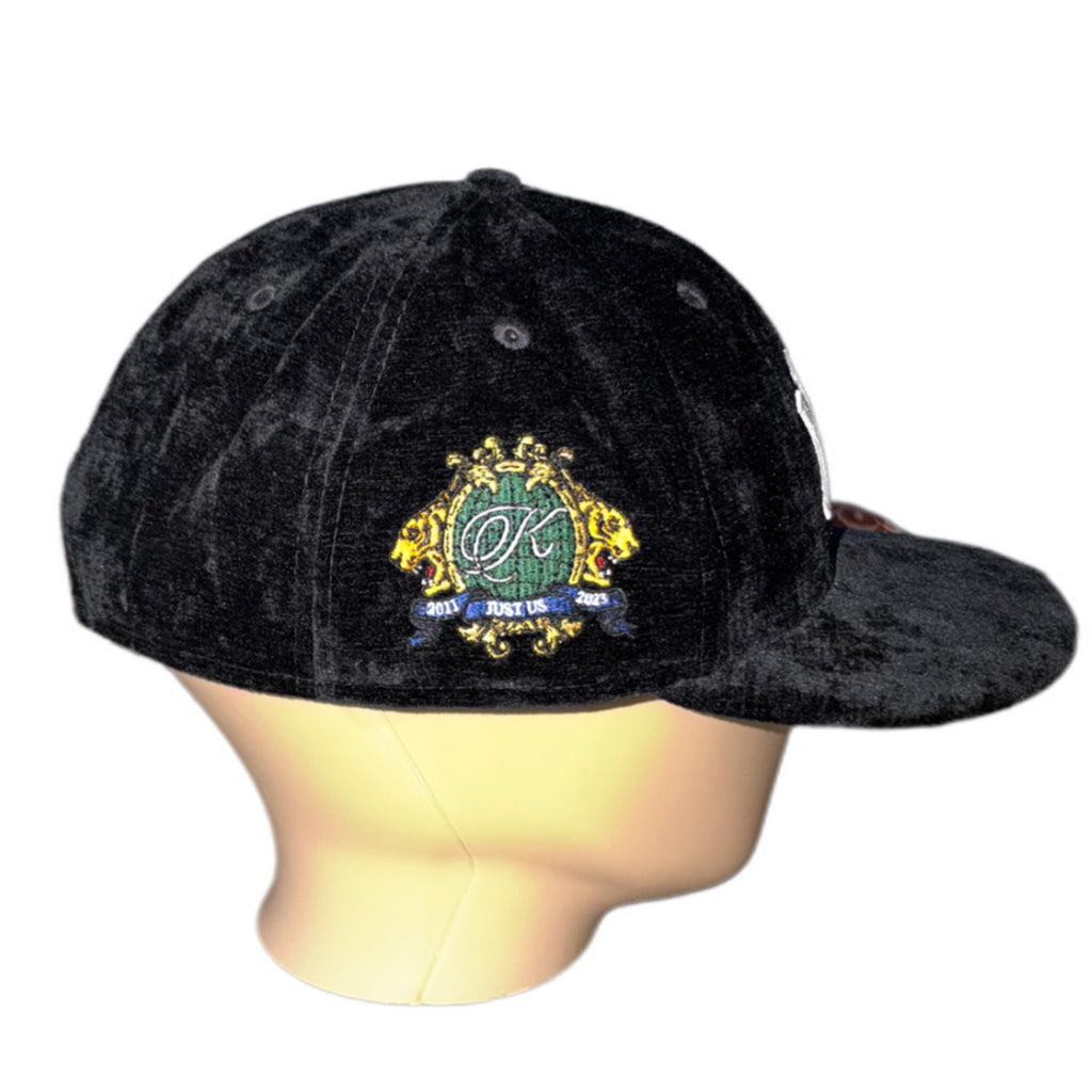 Kith New Era New York Yankees 10th Anniversary Velvet Fitted Hat Black 2021 (USED)