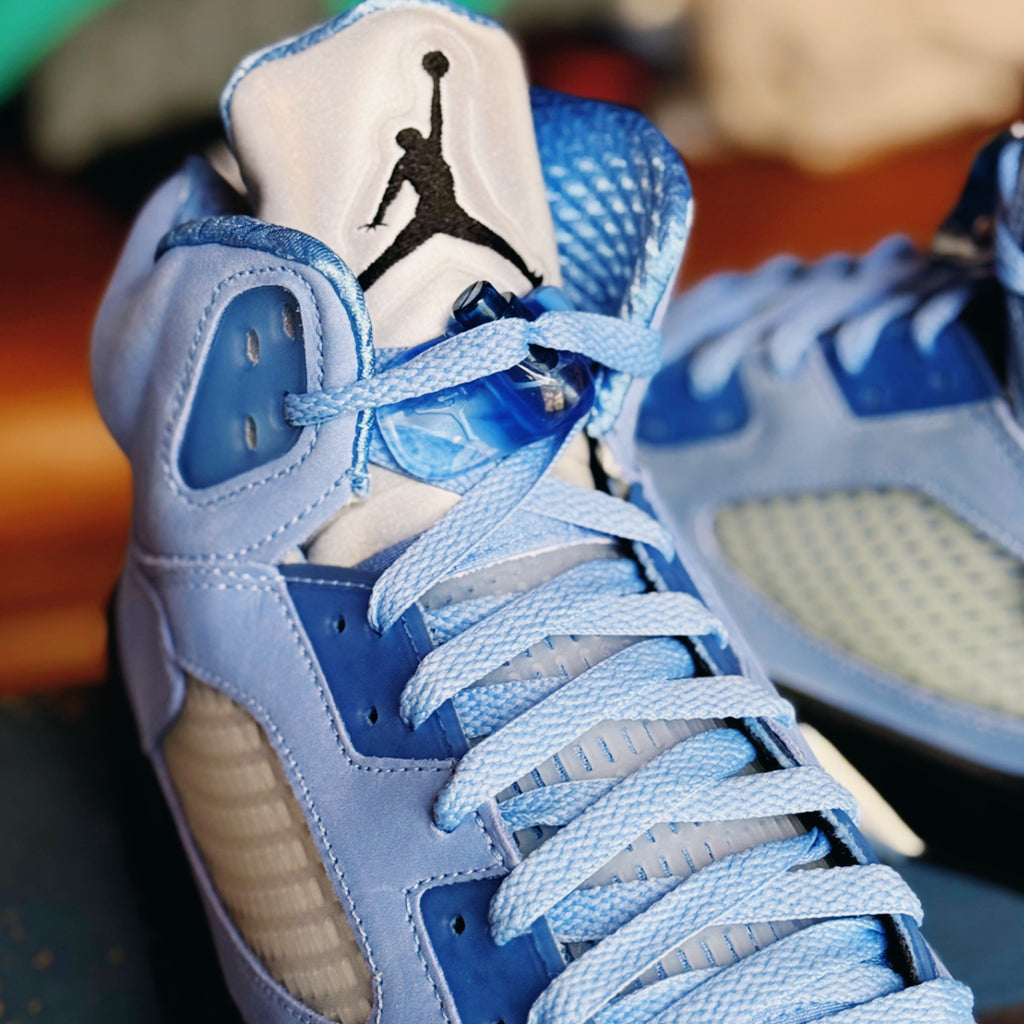 Air Jordan 5 Retro SE UNC 2023 (NEW-)