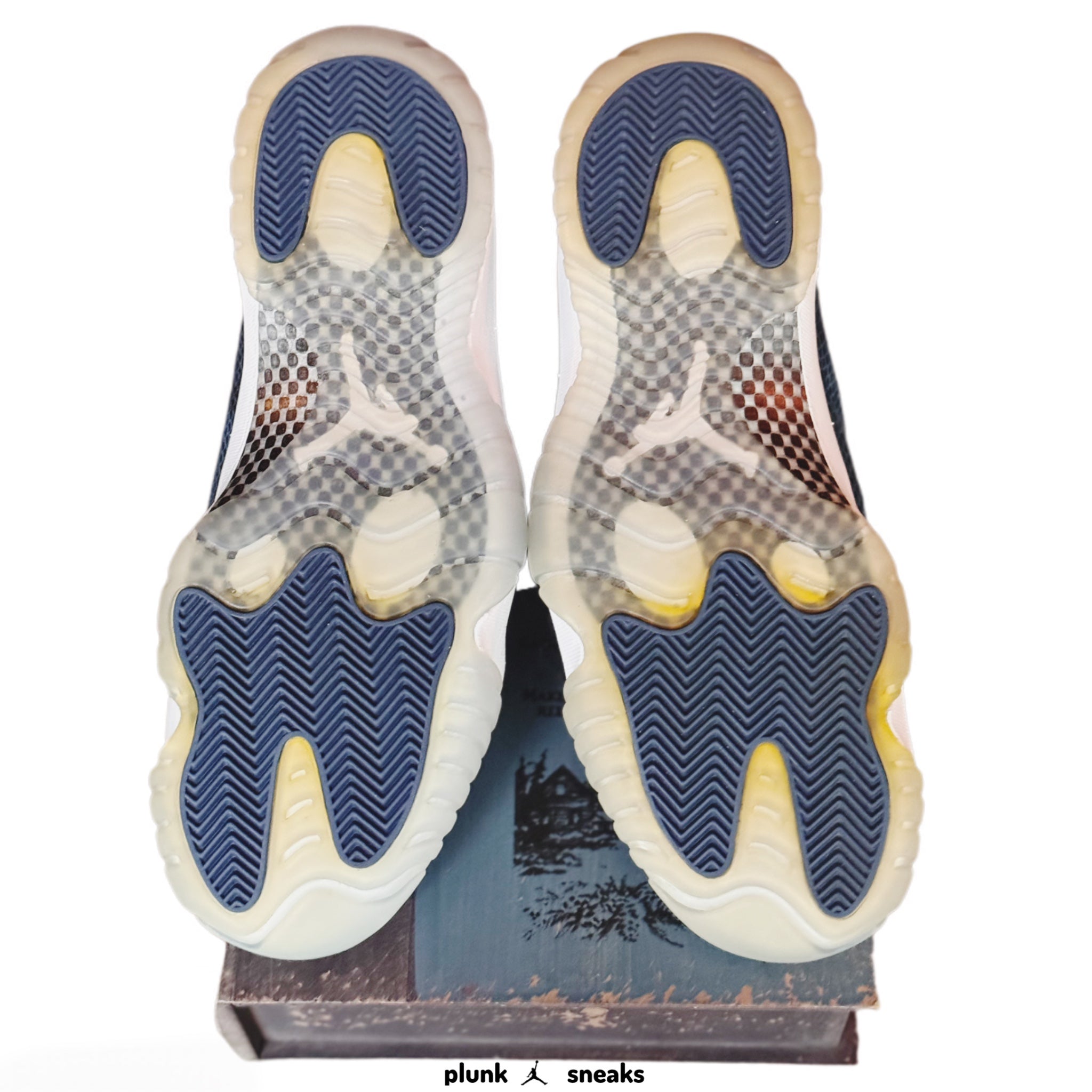 Air Jordan 11 Retro Low Navy Snakeskin 2019 (USED)