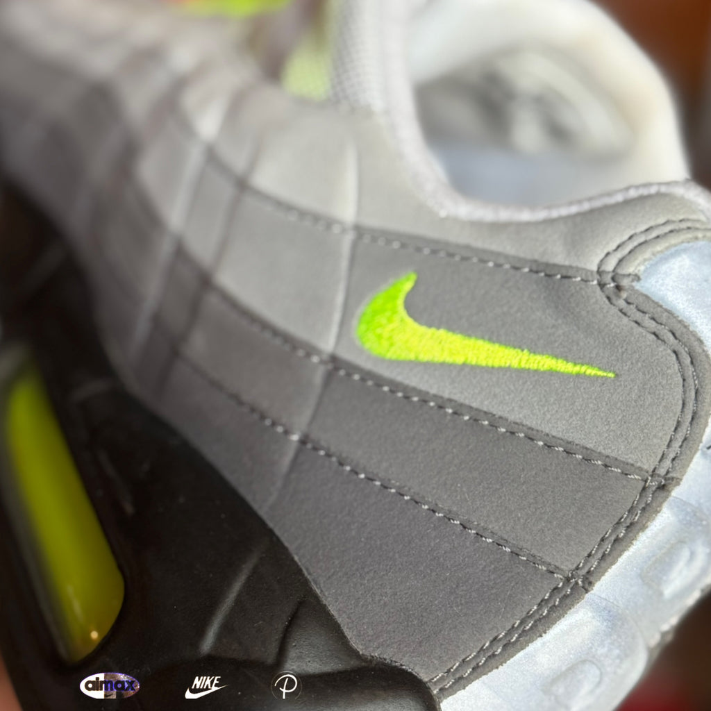 Nike Air Max 95 OG Neon 2015 (USED)