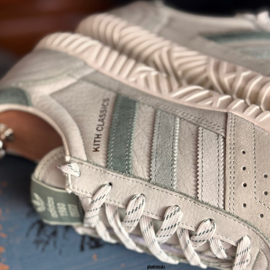 Kith adidas Indoor Super Classics Program 2024 (USED)