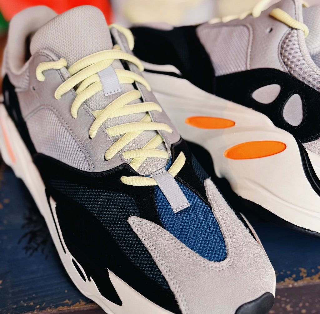 adidas Yeezy Boost 700 Wave Runner 2017 (USED)