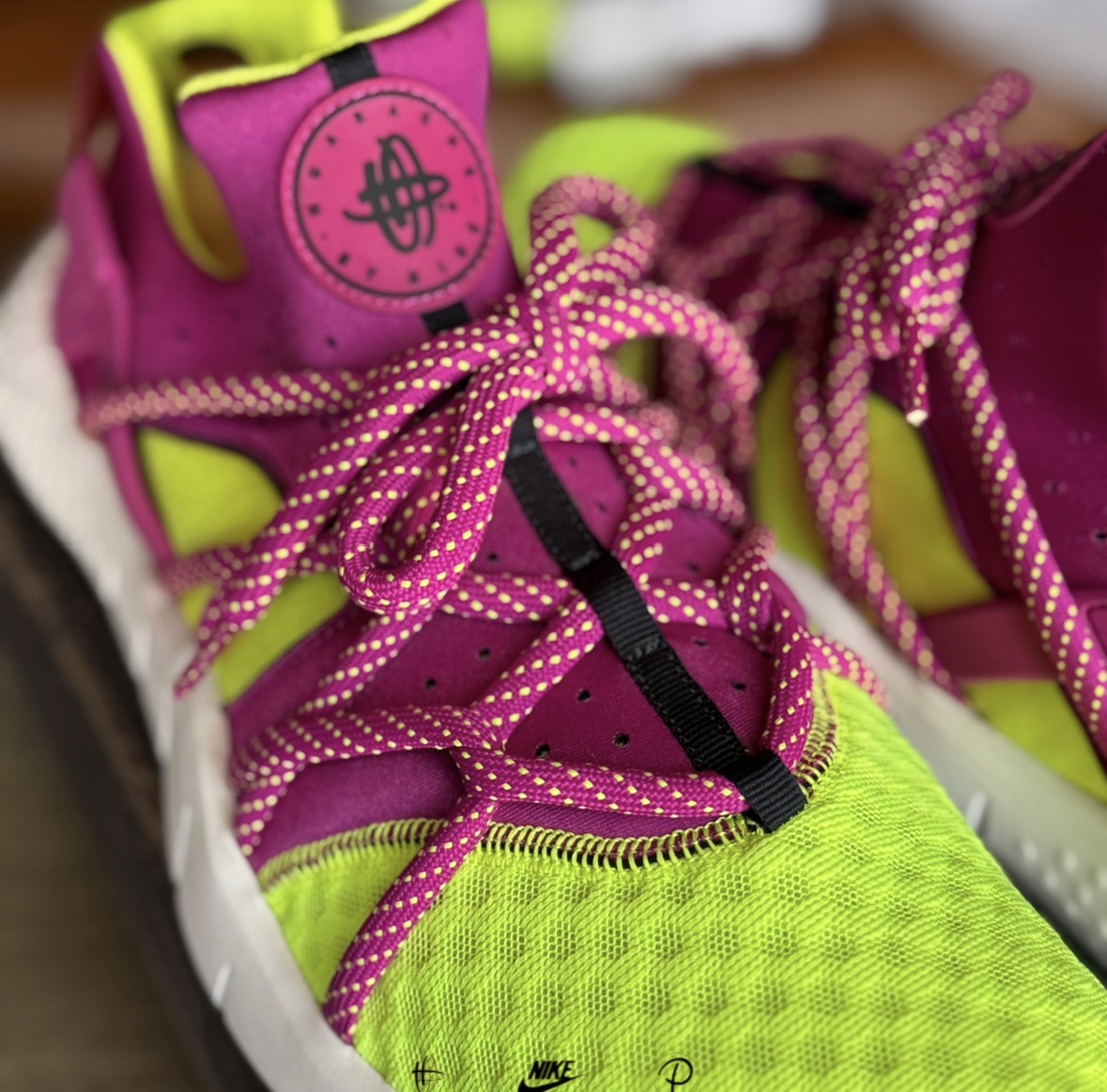 Nike Air Huarache NM Volt Fuchsia Flash 2015 (USED)