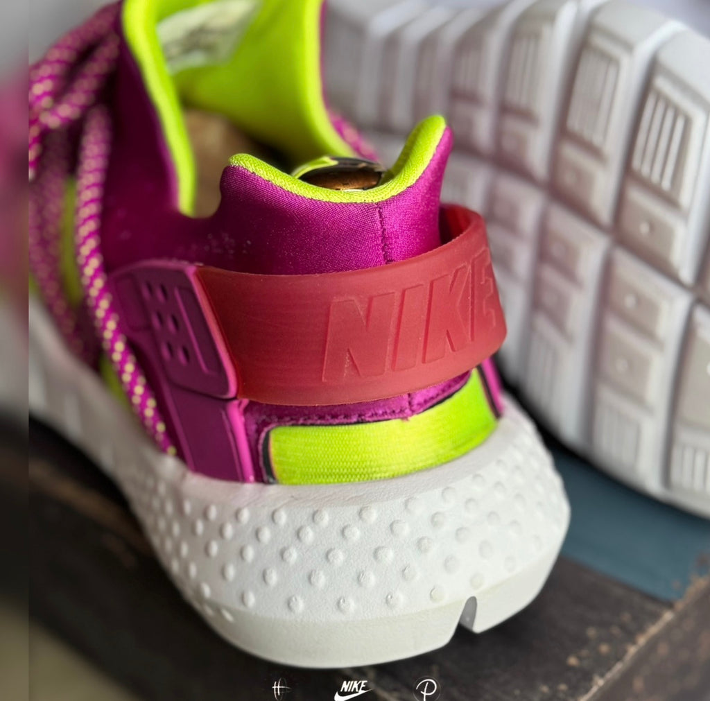 Nike Air Huarache NM Volt Fuchsia Flash 2015 (USED)
