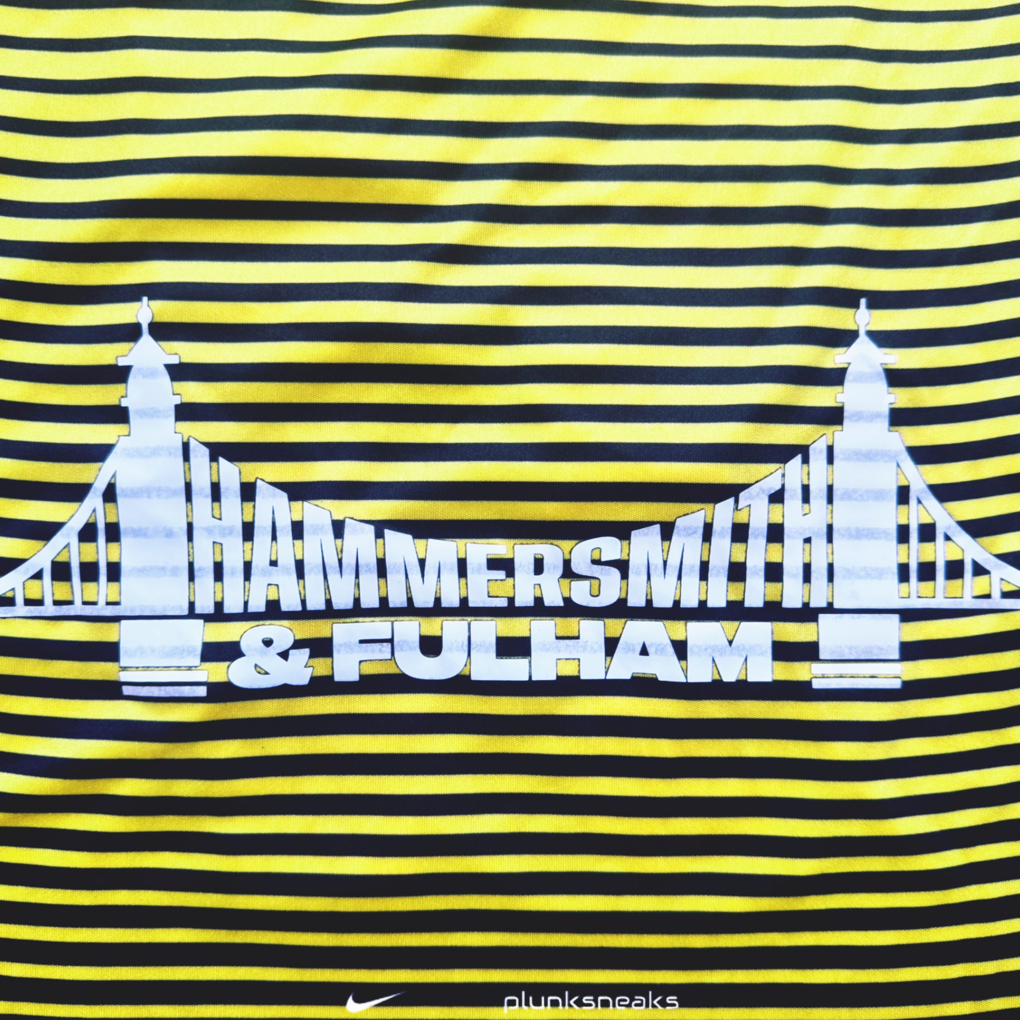 Nike London Custom KitBuilder Football Mohamed Salah Jersey 2018 (USED)