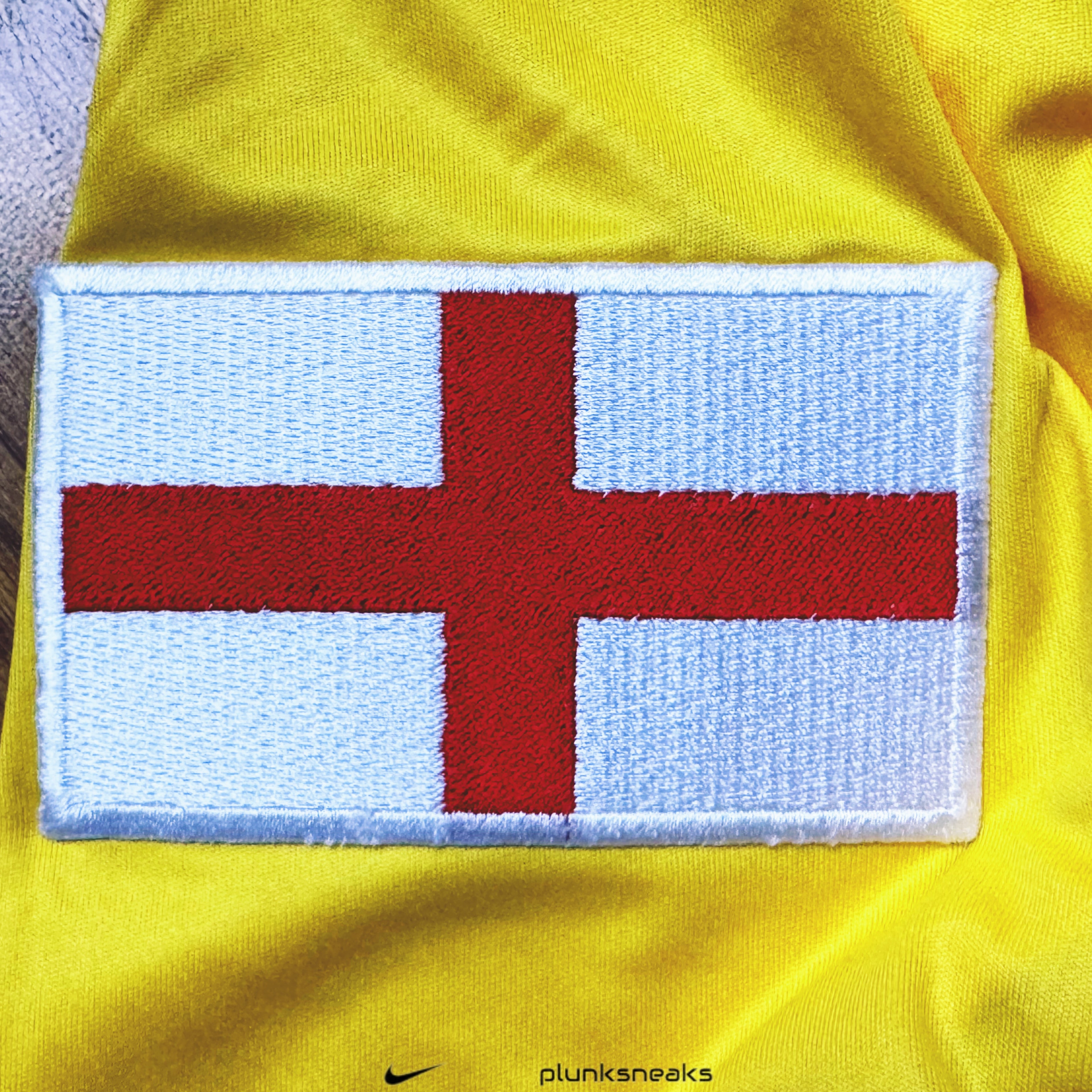 Nike London Custom KitBuilder Football Mohamed Salah Jersey 2018 (USED)