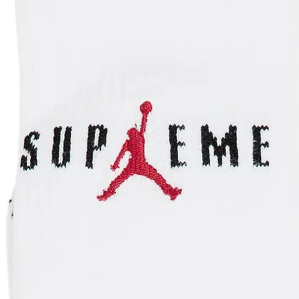 Supreme x Jordan Crew Socks White (2 Pack) 2024
